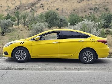 Транспорт: Hyundai i40: 2016 г., 2 л, Автомат, Седан — 6