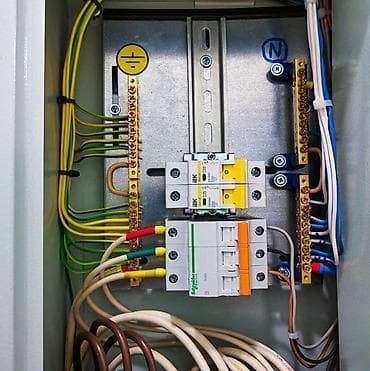 Электрики: Электрик | Установка счетчиков, Установка стиральных машин, Демонтаж электроприборов Больше 6 лет опыта — 4