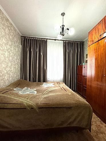 дом из оша: Продается дом🏠 📍Район западного автовокзала По ул. Жумабека Площадь — 7