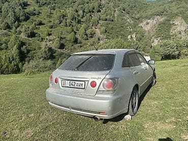 араба ош: Toyota Altezza: 2002 г., 2 л, Автомат, Бензин, Универсал — 3