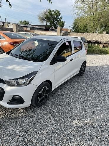 Chevrolet Spark: 2016 г., 1 л, Вариатор, Бензин, Хетчбек — 1