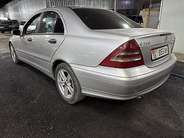 салон от мерса: Mercedes-Benz C-Class: 2003 г., 2.2 л, Автомат, Дизель, Седан — 4