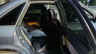 Транспорт: Audi 100: 1991 г., 2 л, Механика, Газ, Седан — 8