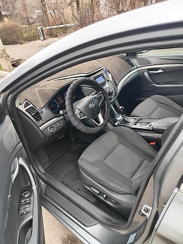 хюндай i40: Hyundai i40: 2015 г., 2 л, Автомат, Газ, Седан — 5