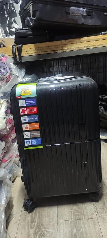 Спецодежда: Чемодан, Материал: Пластик, Средний (40 - 70 л), Твердый корпус — 1