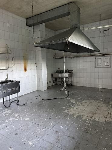 солнечный мкр: 🔥 Срочно сдается коммерческое помещение на первой линии! 📍 Район — 8