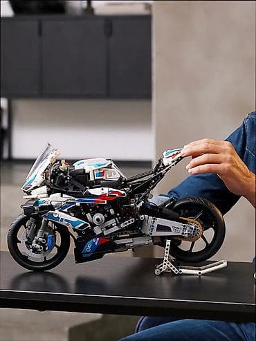 Игрушки: Конструктор BMW M 1000 RR С led освещеним 🔥 3100 сом Масштаб 1:5 📏 — 3