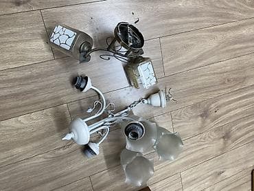 Люстры б/у, две штуки рабочие, плафоны целые . Цена 400 сом за всё