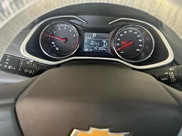 bmw r18: Chevrolet Onix: 2020 г., Бензин, Седан — 10