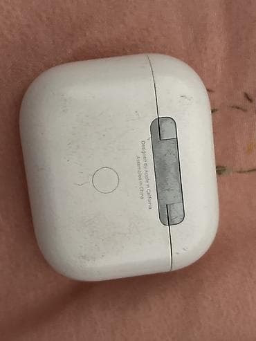 одно ухо: Беспроводные вкладыши наушники, Apple, Airpods 3 — 4