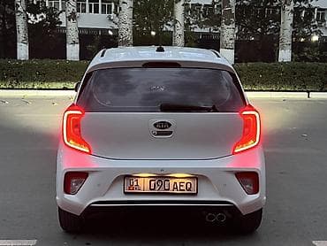 купить kia picanto: Kia Picanto: 2018 г., 1 л, Автомат, Бензин, Хэтчбэк — 5