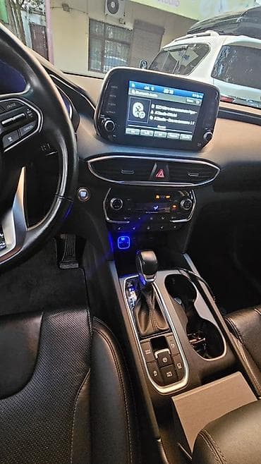 Продажа авто: Hyundai Santa Fe: 2019 г., 2 л, Автомат, Дизель, Кроссовер — 6