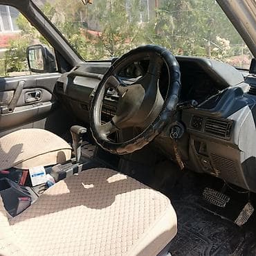 Унаа: Mitsubishi Pajero: 1993 г., 2.9 л, Автомат, Дизель, Жол тандабас — 6