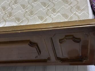 кровать из массива: Двуспальная деревянная кровать классического дизайна. - Материал — 3