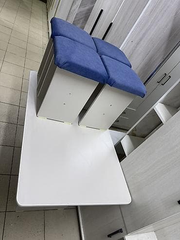 Кухонный стол и стул at lalafo.kg Кухонный стол и стул