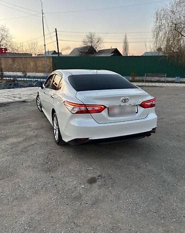 японский авто: Toyota Camry: 2021 г., 2.5 л, Автомат, Бензин, Седан — 5