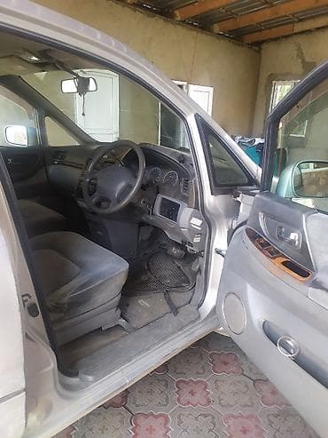 fort focus: Nissan Presage: 1998 г., 2.4 л, Автомат, Газ, Минивэн — 1