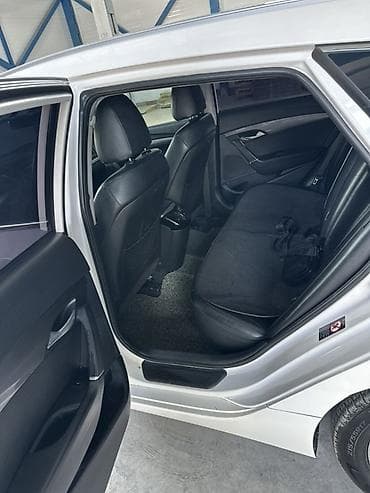 т 40 мтз: Hyundai i40: 2015 г., 2 л, Автомат, Бензин, Универсал — 8