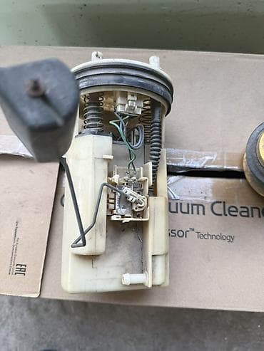 ось: Автозапчасти (б/разбор): комплект узлов для двигателя/топливной — 10