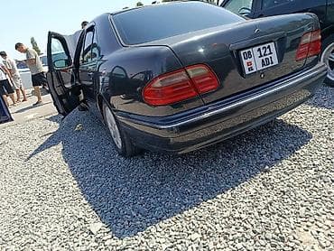 byd e9: Mercedes-Benz E-Class: 2002 г., 3.2 л, Автомат, Бензин, Седан — 4