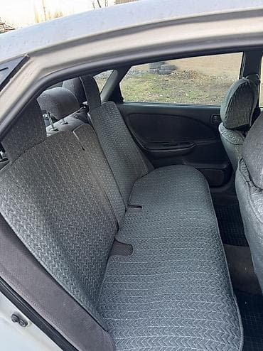 антенна на авто: Toyota Avensis: 1998 г., 2 л, Механика, Дизель, Хэтчбэк — 7