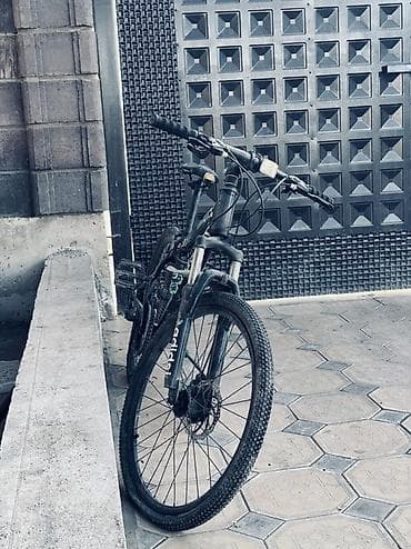 велесепет: Горный велосипед с двухподвесной рамой. Характеристики и оснащение: - — 1