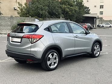 Honda HR-V: 2021 г., 1.8 л, Автомат, Бензин, Кроссовер — 4