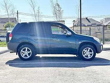 4 4: Toyota RAV4: 2002 г., 2 л, Автомат, Бензин, Кроссовер — 9