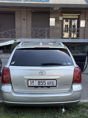 range rower: Toyota Avensis: 2003 г., 2 л, Автомат, Бензин, Универсал — 3