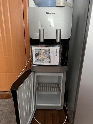 lp e8: Кулер для воды, Б/у, Самовывоз — 2