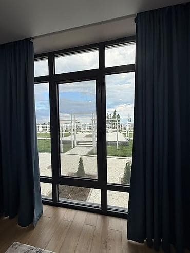 Кыймылсыз мүлк: Ысык-Көлдө ижарага батир, Chaika Resort, Бает, 4 орун, Баасы Бүтүндөй турак үй үчүн — 6