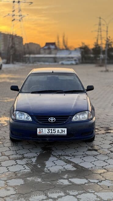 Продажа авто: Toyota Avensis: 2002 г., 1.8 л, Механика, Бензин, Лимузин — 1