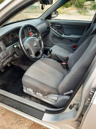 дом на колесо: Hyundai Elantra: 2004 г., 1.6 л, Механика, Газ, Седан — 7