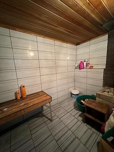 каттеджи: Продается дом🏡 📍Юнусалиева/Ахунбаева ▪️Площадь дома 62м² ▪️Участок — 6