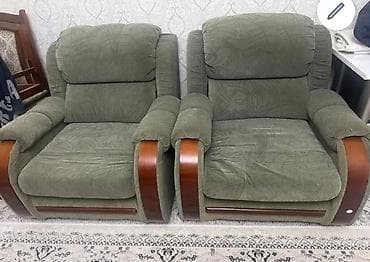 Комплект мягкой мебели, цвет - Зеленый at lalafo.kg Комплект мягкой мебели, цвет - Зеленый