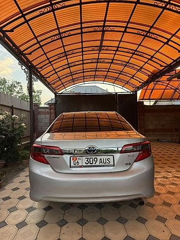 калдина 1 8: Toyota Camry: 2012 г., 2.5 л, Автомат, Гибрид, Седан — 4