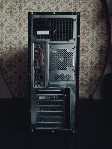 мониторы большие: Монитор, Dell, Колдонулган, LCD, 17" - 18" — 9
