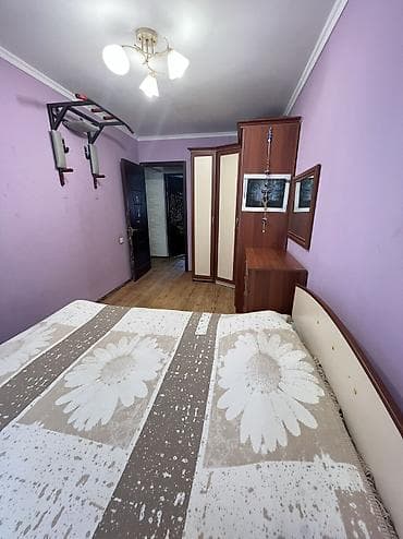 продаю 5 комнатную квартиру: 3 комнаты, 58 м², 104 серия, 3 этаж, Евроремонт — 8