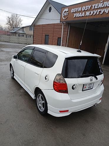 Honda Fit: 2002 г., 1.5 л, Автомат, Бензин, Хэтчбэк