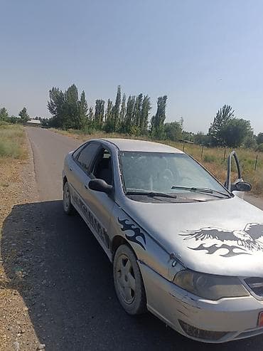 lada 9: Renault Laguna: 1998 г., 1.8 л, Механика, Бензин, Лифтбек — 2