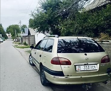 монитор камри 40: Toyota Avensis: 2002 г., 1.6 л, Механика, Бензин — 3