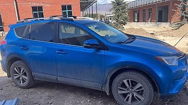 Toyota RAV4: 2017 г., 2.5 л, Автомат, Бензин, Кроссовер lalafo.kg да Toyota RAV4: 2017 г., 2.5 л, Автомат, Бензин, Кроссовер