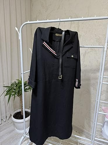 Платье-рубашка черного цвета в стиле casual. - Свободный прямой крой