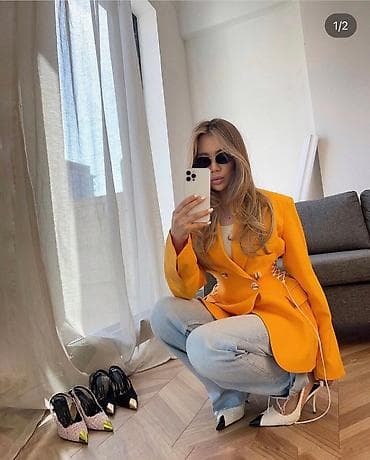 Брючные костюмы