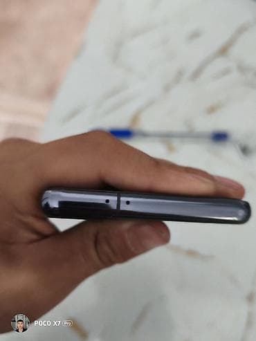 смарь: Samsung Galaxy S21 5G, Б/у, 256 ГБ, цвет - Фиолетовый, 2 SIM — 2