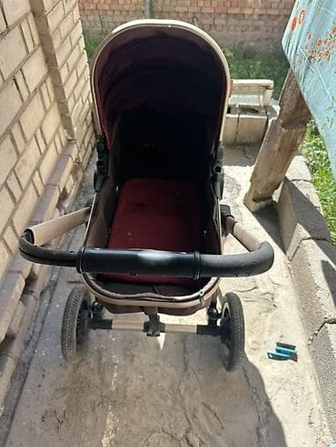 Универсальная детская коляска FORBABY, предназначенная для комфортных