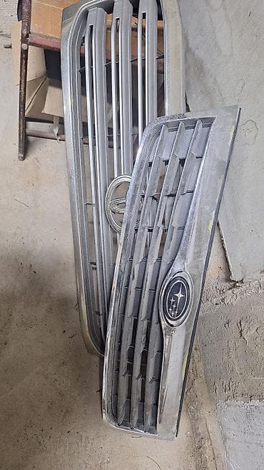 Решетка радиатора Toyota 2004 г., Б/у, Оригинал