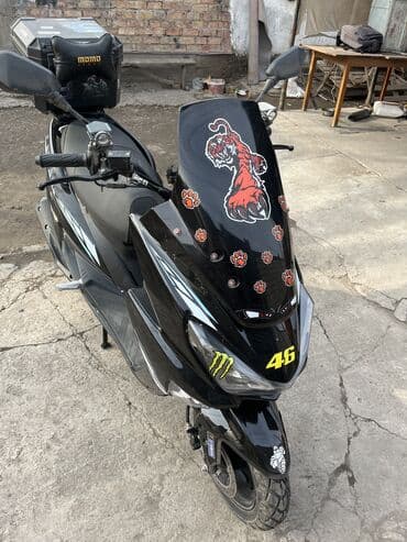 Макси-скутер 180 куб. см, Бензин, Б/у