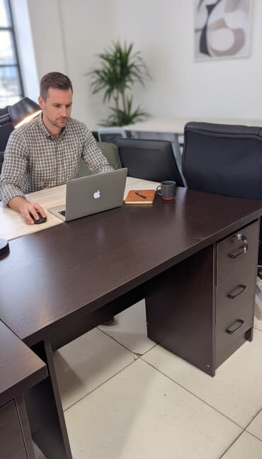 стол школьника: Письменный стол — 1