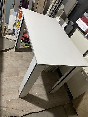 Срочно!!! Дешево продается новый стол ширина 105см глубина 60см